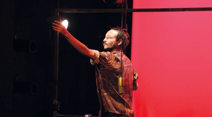 Teatro: “Police Machine” continua em cena até ao dia 26 de novembro