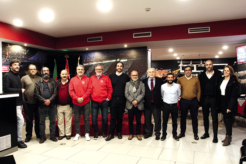 Aniversário da Casa do Benfica trouxe Carlos Manuel e Diamantino às Caldas