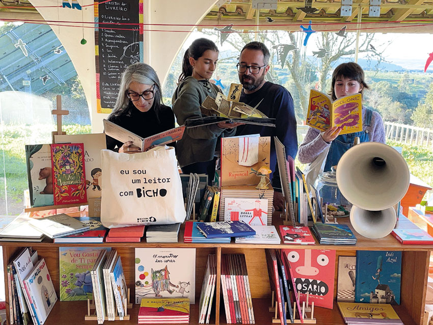 Os 20 anos da Bichinho de Conto, a livraria nos Casais Brancos que “é de todos quantos fazem dela a sua casa”