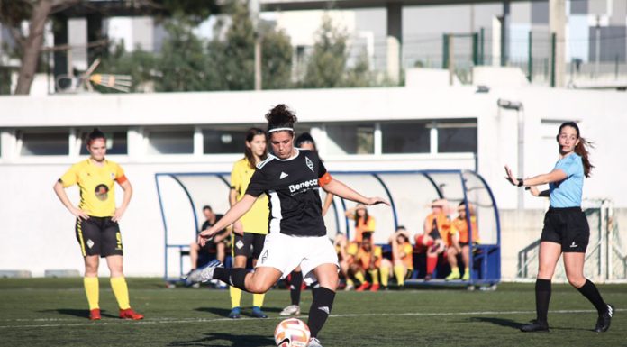 Futebol: Catarina Lopes vai treinar e jogar na Finlândia