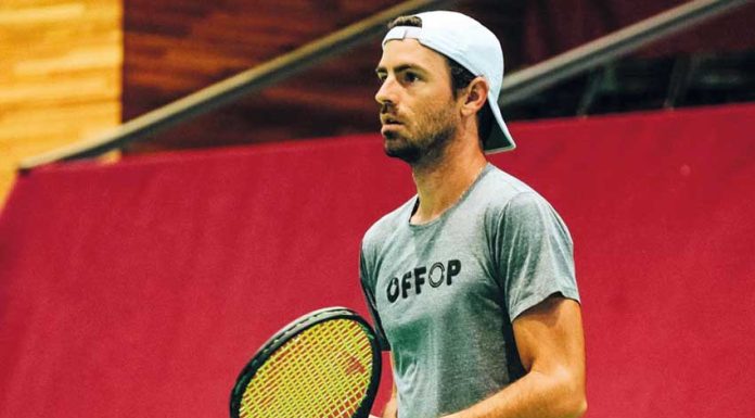 Ténis: Gastão Elias garante vaga no qualifying