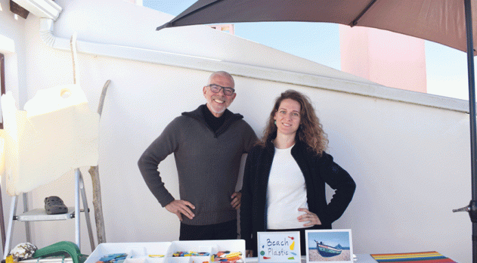 Dupla de artistas norueguesa faz arte com lixo recolhido em praias