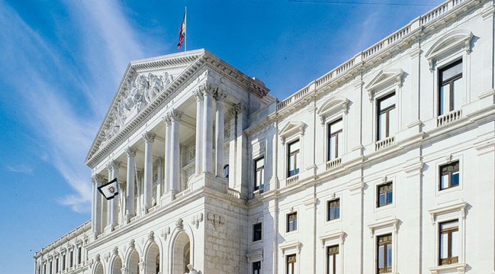 Autarcas caldenses ouvidos na comissão da Saúde do Parlamento