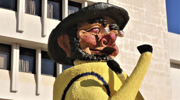 Um Zé Povinho que desfila há mais de 50 anos nas Caldas