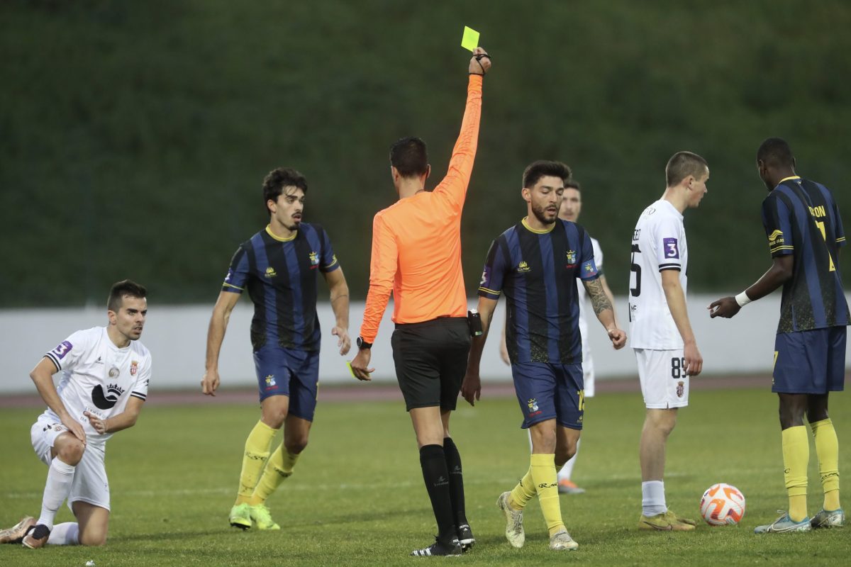 André Perre vê Cartão Branco após expulsão