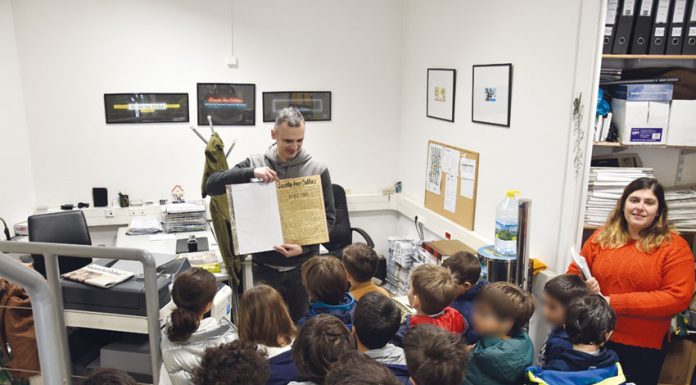 Alunos da Infancoop visitaram a Gazeta