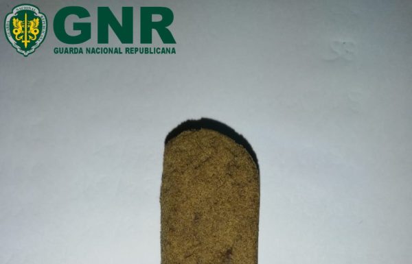 Mulher detida em flagrante por tráfico de droga em Peniche