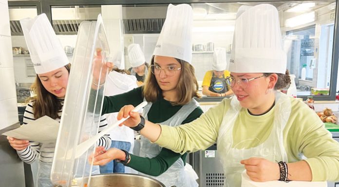 Mini chefs da Páscoa mostraram talento na EHTO