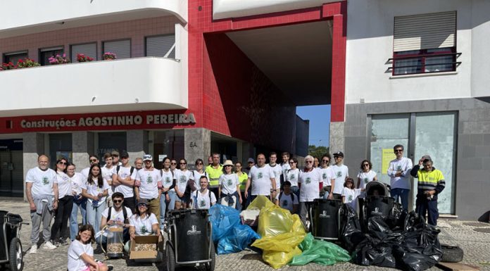 Voluntários recolheram mais de 85 kg de lixo