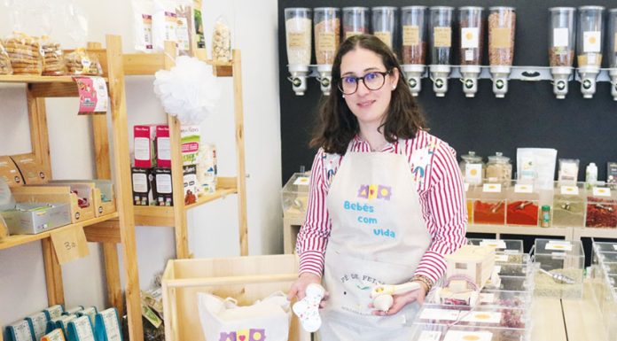 Casal uniu os Bebés com Vida à Mercearia Pé de Feijão
