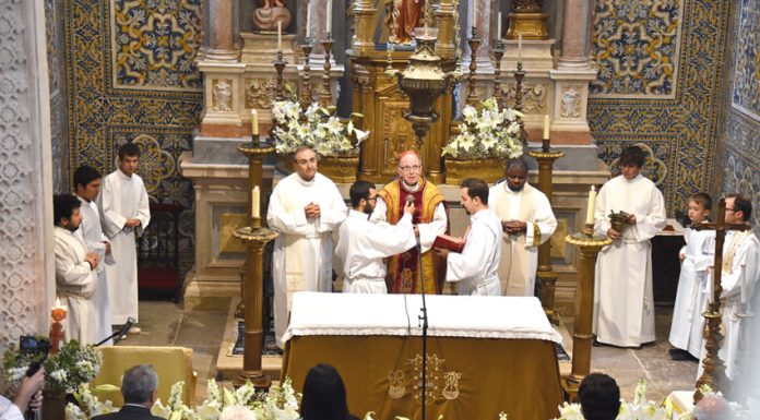 Cardeal patriarca presidiu a missa da reabertura da Igreja de Nossa Senhora do Pópulo