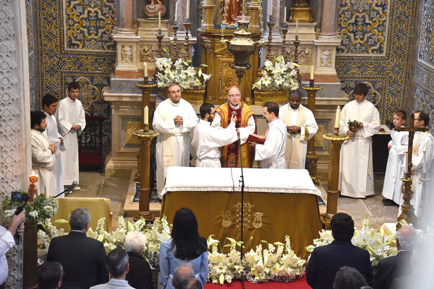 Cardeal patriarca presidiu a missa da reabertura da Igreja de Nossa Senhora do Pópulo
