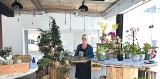 Atelier Sarah vende flores e artigos decorativos