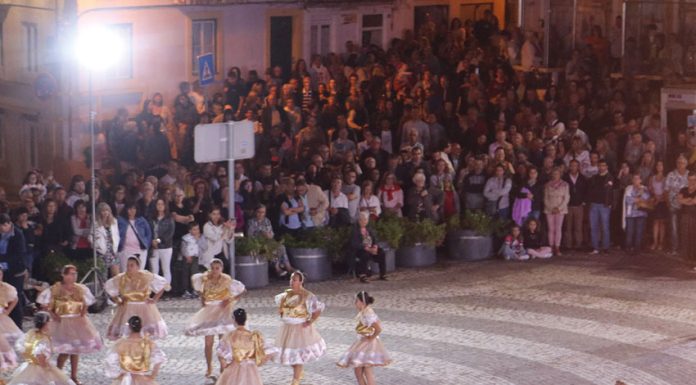 Marchas atraíram multidão ao Largo do Termal