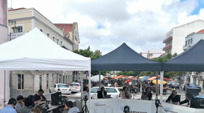 Rádio Observador lançou emissão com direto da Praça da Fruta