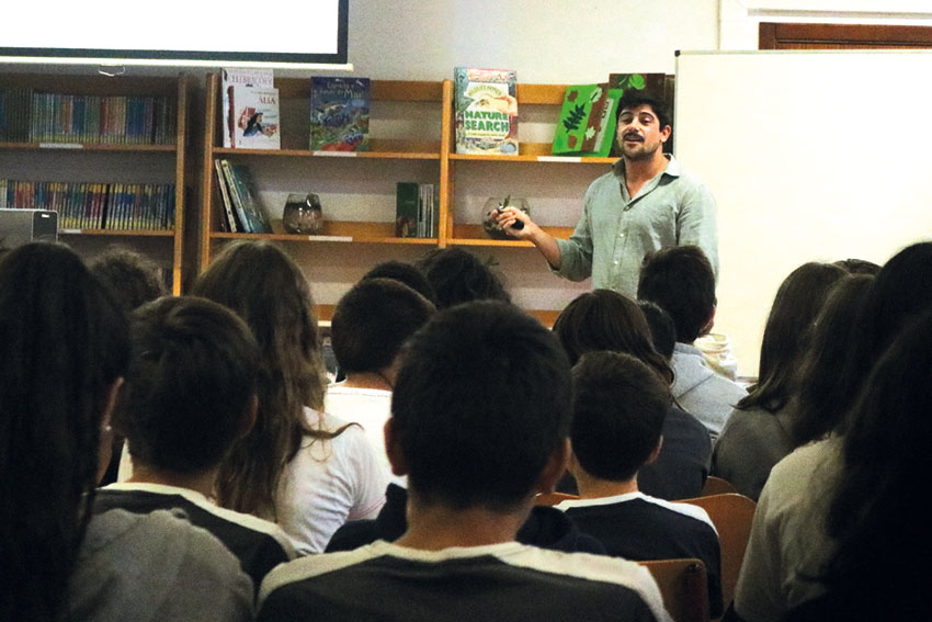 Palestra alertou alunos para riscos da Internet
