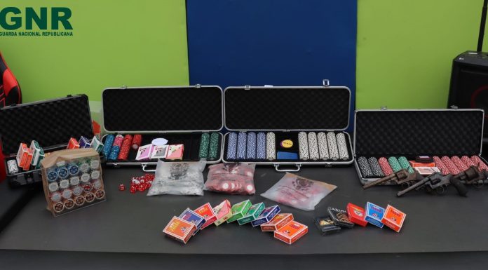 Homem detido em Alfeizerão por explorar casino ilegal