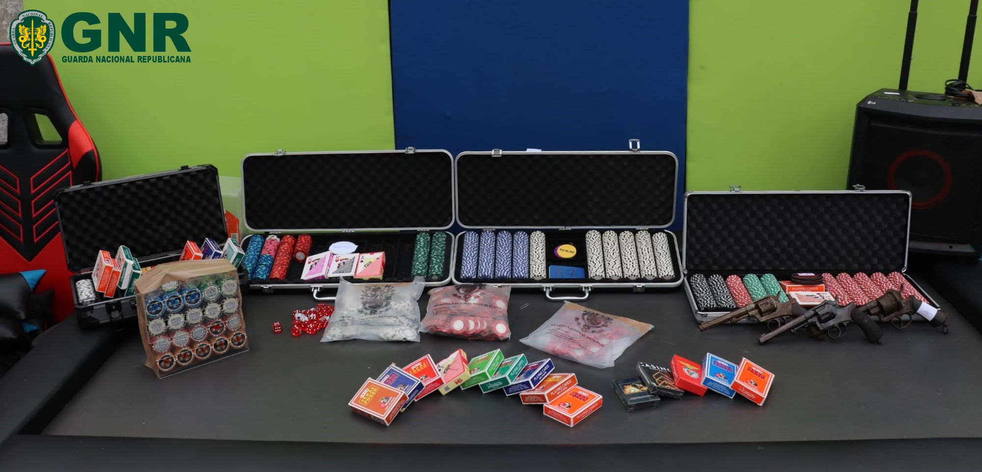 Homem detido em Alfeizerão por explorar casino ilegal