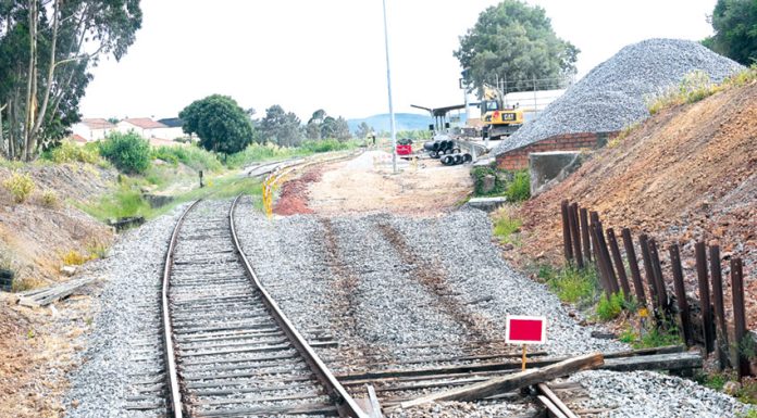 Comissão alerta que obras na linha do Oeste no Bombarral não garantem segurança