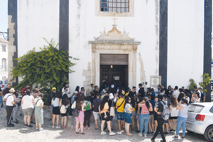 Duas centenas de peregrinos da Palestina visitaram Óbidos após JMJ
