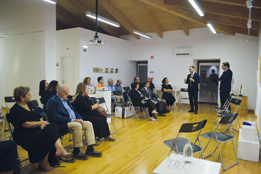 Especialistas ensinaram a gerir orçamento familiar