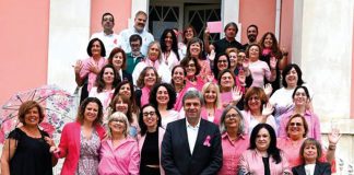 Alcobaça: Autarquia “rosa e unida” em evento contra cancro da mama