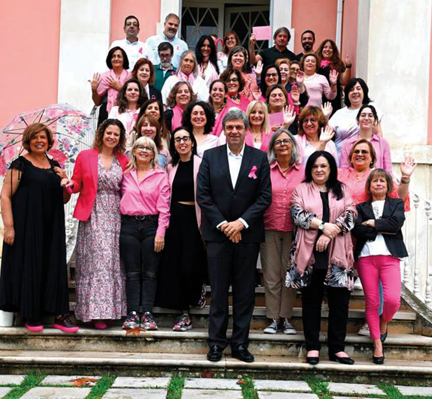 Alcobaça: Autarquia “rosa e unida” em evento contra cancro da mama