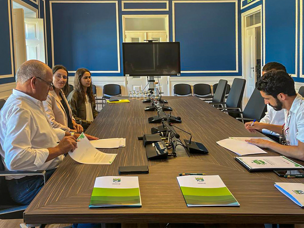 Município assina protocolo para oferecer ementa mais saudável e sustentável nas escolas