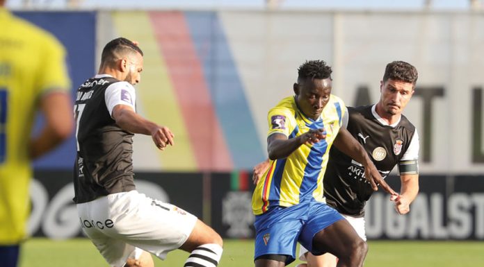 Caldas ao ataque 2 – A redenção dos heróis