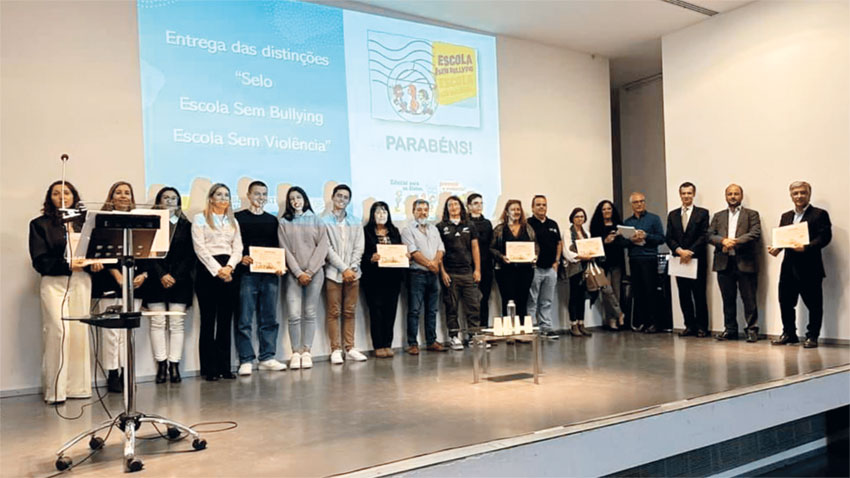 Agrupamento do Cadaval distinguido por boas práticas