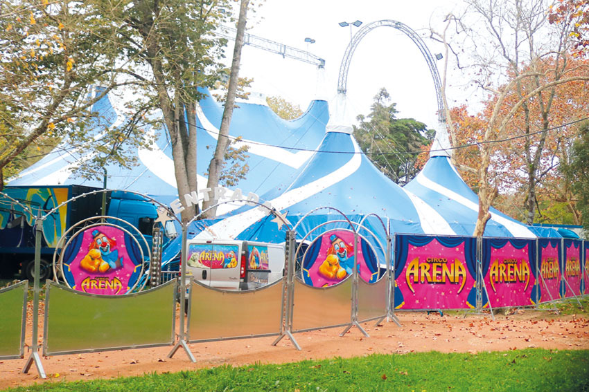 Circo no Parque D. Carlos causa polémica