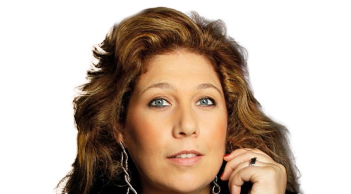 Música: Concerto com Jacinta no sábado no Cineteatro da Nazaré