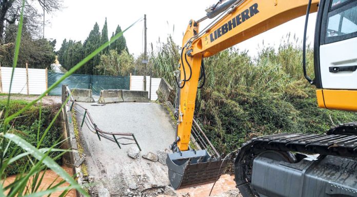 Início das obras da ponte no Rio da Areia