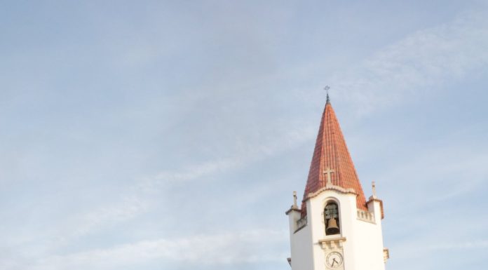 Bombarral: Desconhecidos atearam o ‘madeiro de Natal’ e estragaram a tradição da vila