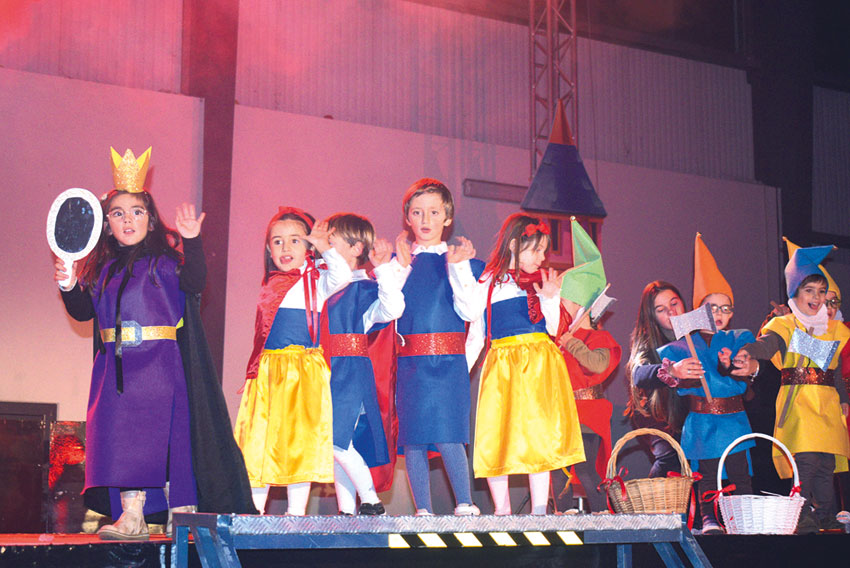 Colégio Rainha D. Leonor festeja  o Natal com a magia da Disney