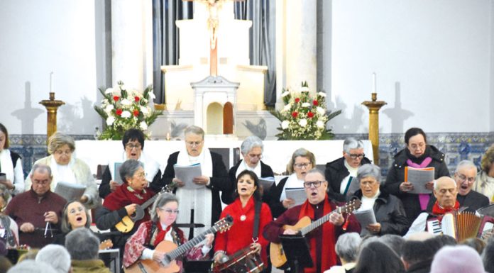 Banda Cant’Alegria e Coro de Tornada atuaram Caldas