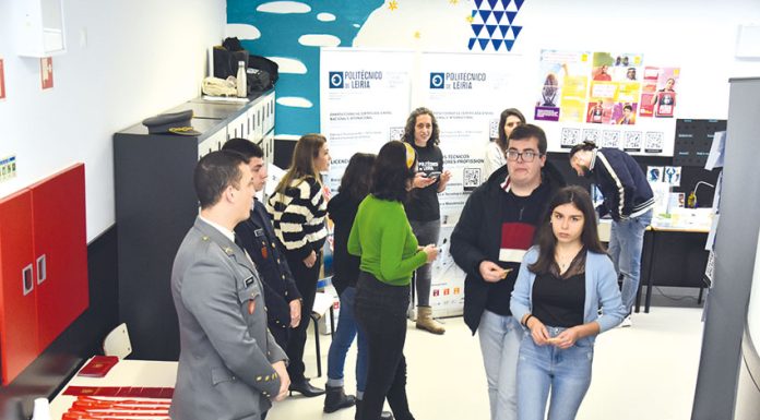 Universidades e Forças Armadas foram à escola mostrar o que fazem