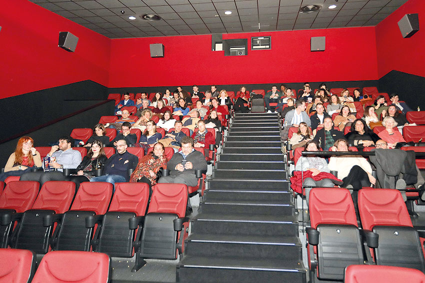 Barbie levou quase 10 mil pessoas ao cinema, mas setor mantém-se em baixa