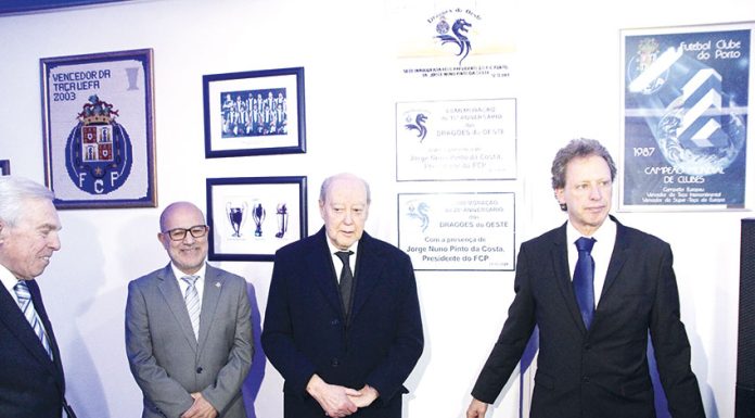 Futebol: Pinto da Costa esteve no 22º aniversário dos Dragões do Oeste