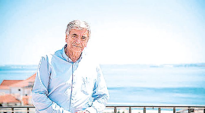 Laborinho Lúcio lança novo livro de memórias pelo país