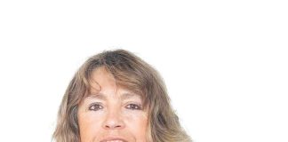 Mena Santos lança “Tornada e as suas gentes”