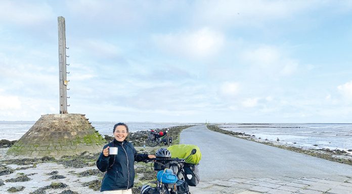 Caldense Renata Henriques pedalou 20 mil km por 18 países da Europa