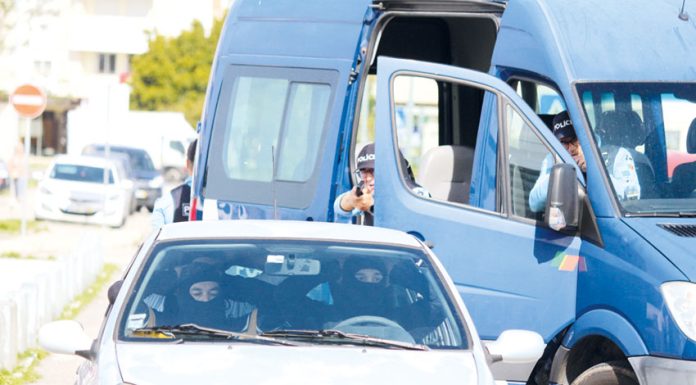 Simulacro de carjacking e detonação de explosivos