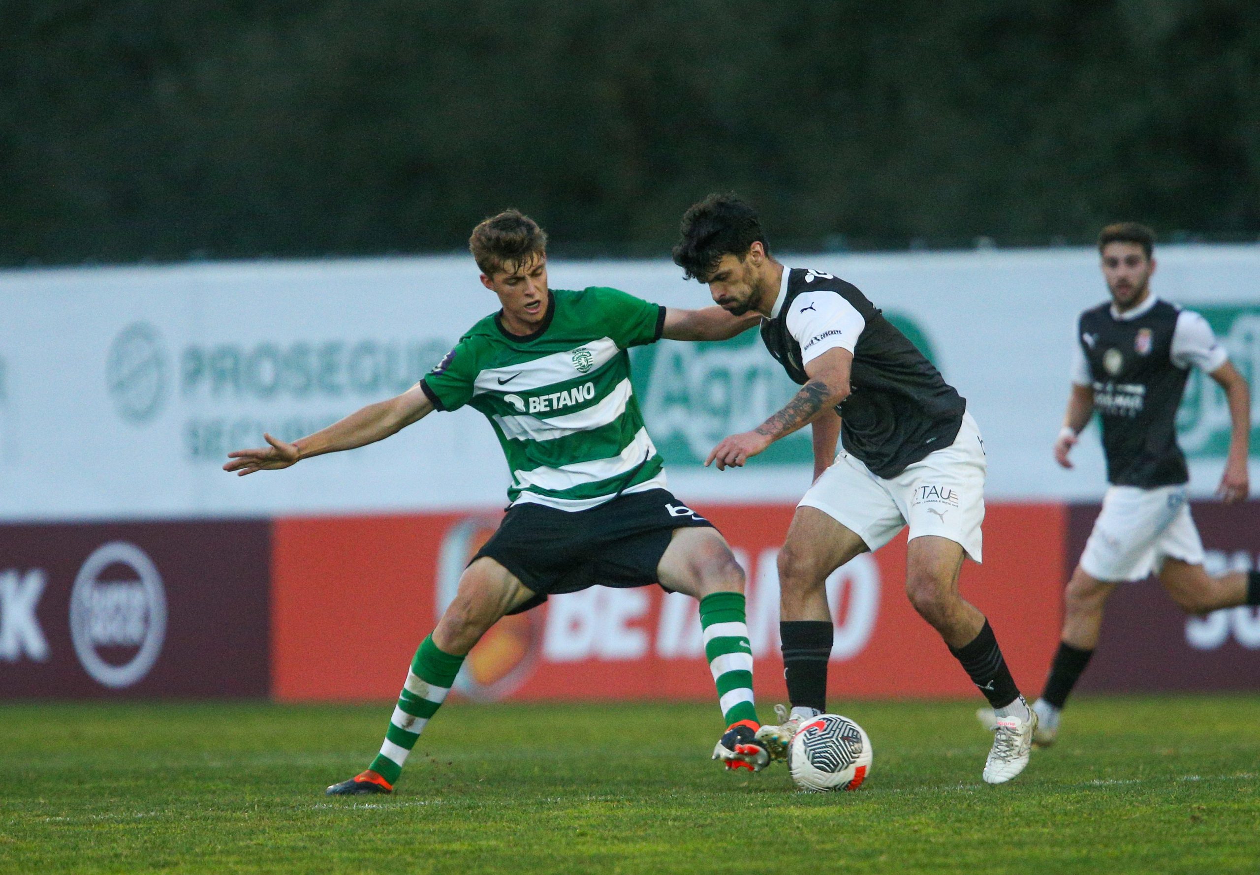 Liga 3: Caldas perde (3-0) na visita ao Sporting B