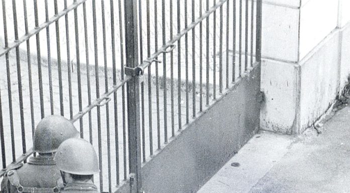 Militares presos no 16 de março recusaram denunciar nomes do MFA, revela relatório da comissão de inquérito