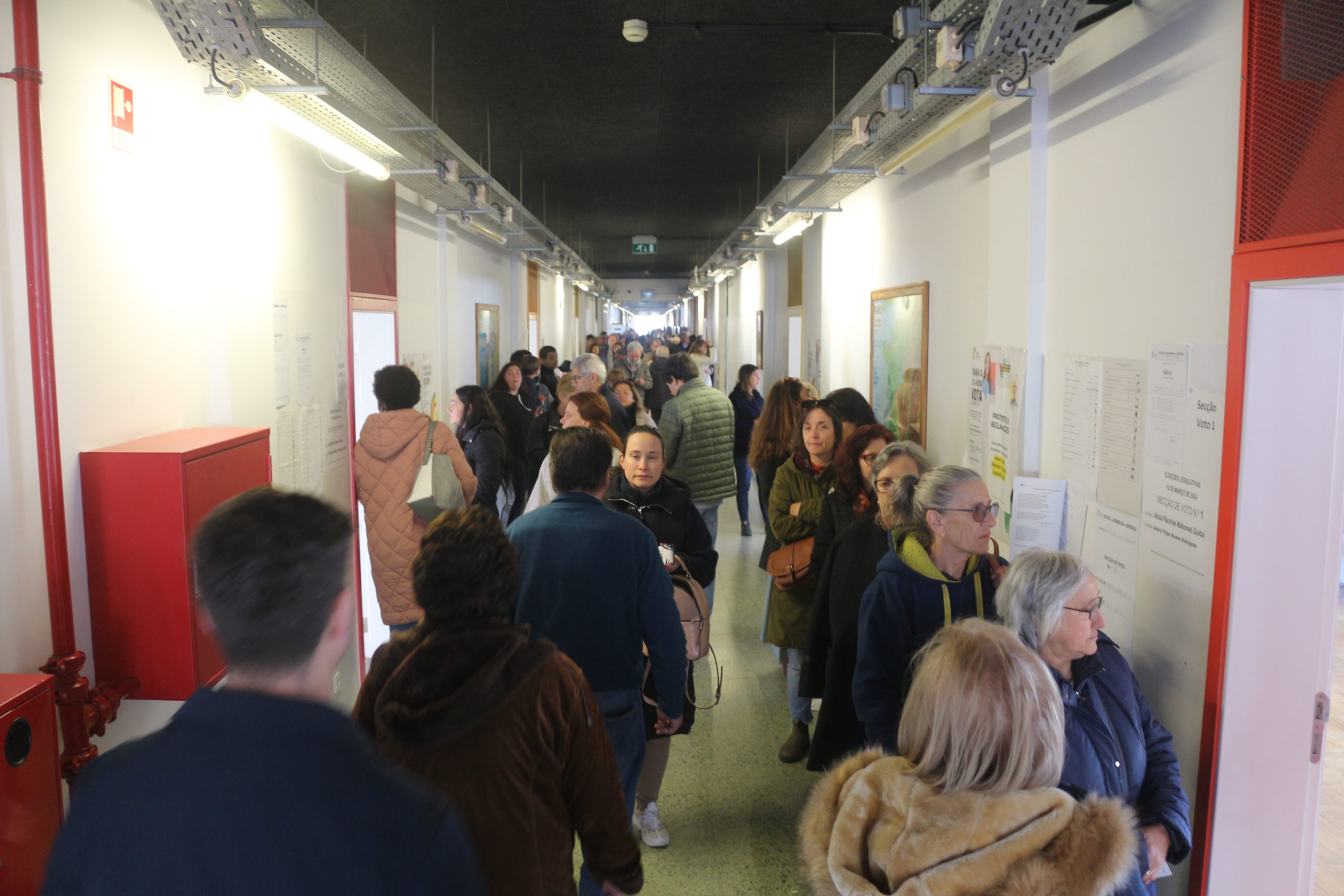 Mais de 54% já votaram em N. Sra. Pópulo, Coto e São Gregório