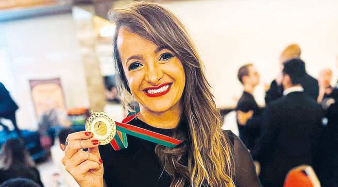 Aluna EHTO ganha ouro em competição nacional