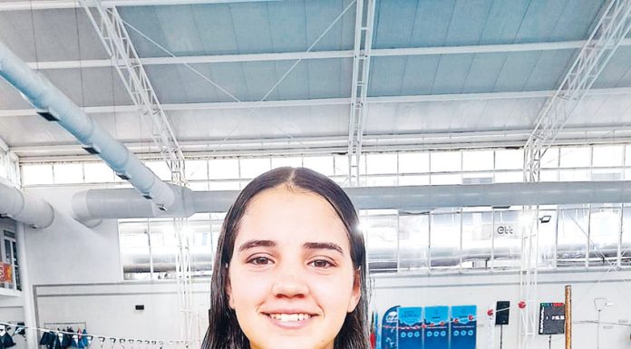 Natação: Maria Leonor obtém quatro recordes pessoas nos zonais