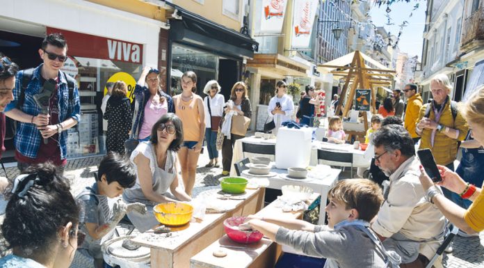 Amassar o Barro e Bazar à Noite animaram o centro da cidade