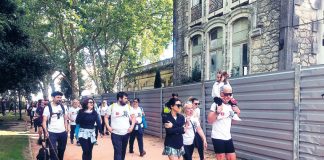 Mais de 150 pessoas caminharam contra o cancro